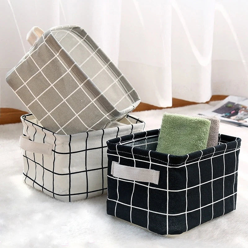 Petit panier de rangement salle de bain