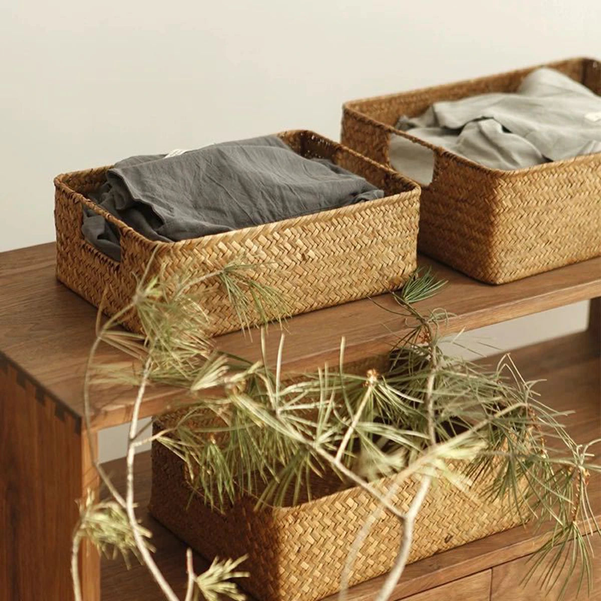 Panier de rangement en jonc de mer
