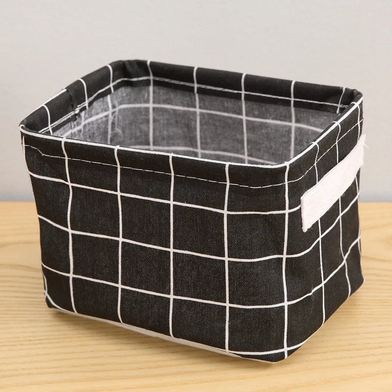 Petit panier de rangement salle de bain
