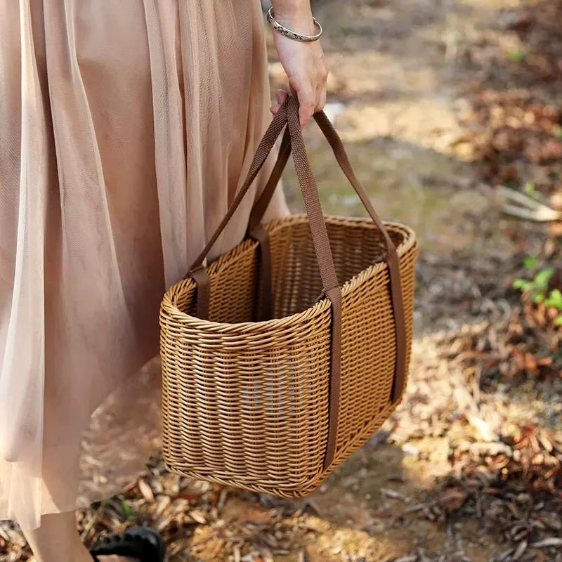 Grand panier effet osier pour pique-nique