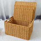 Panier de rangement avec couvercle en osier