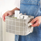 Petit panier de rangement salle de bain