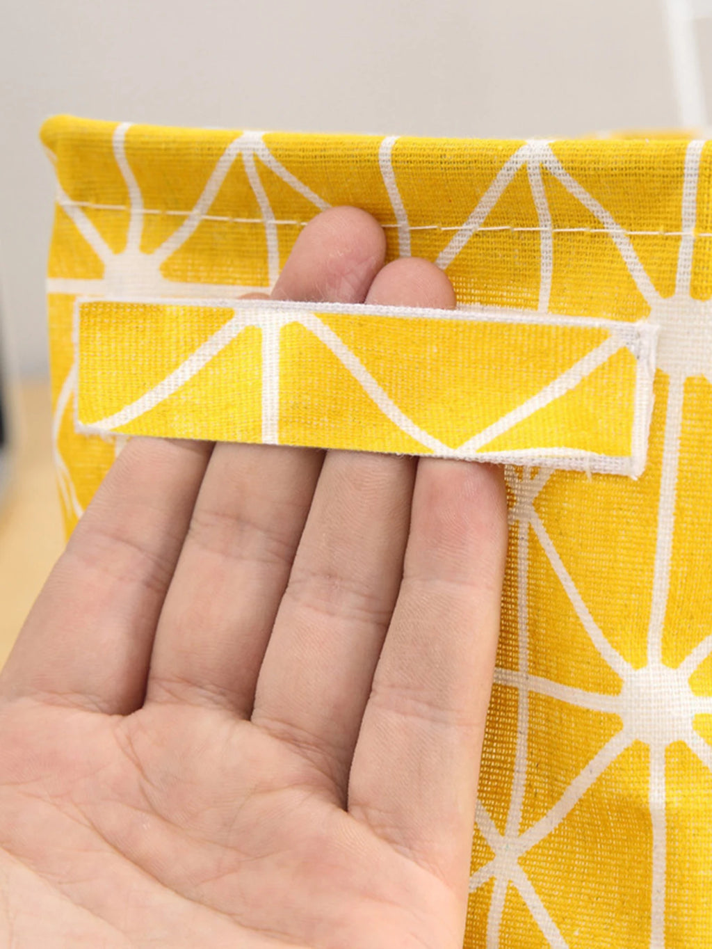 Petit panier de rangement salle de bain
