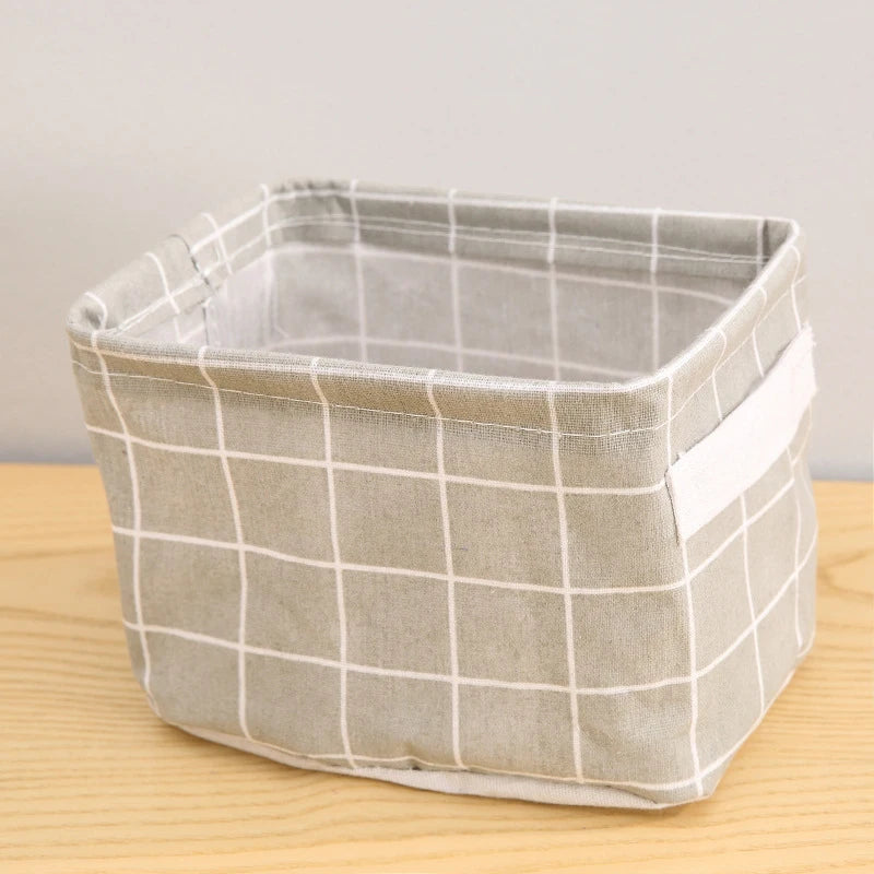 Petit panier de rangement salle de bain