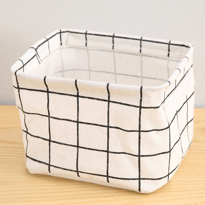 Petit panier de rangement salle de bain