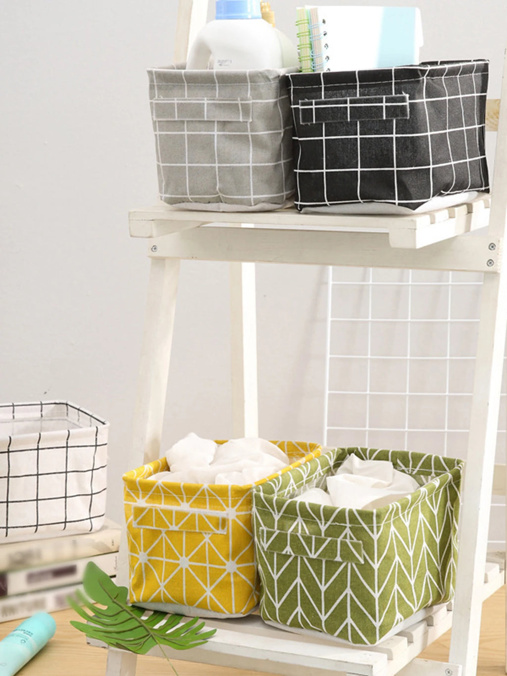 Petit panier de rangement salle de bain