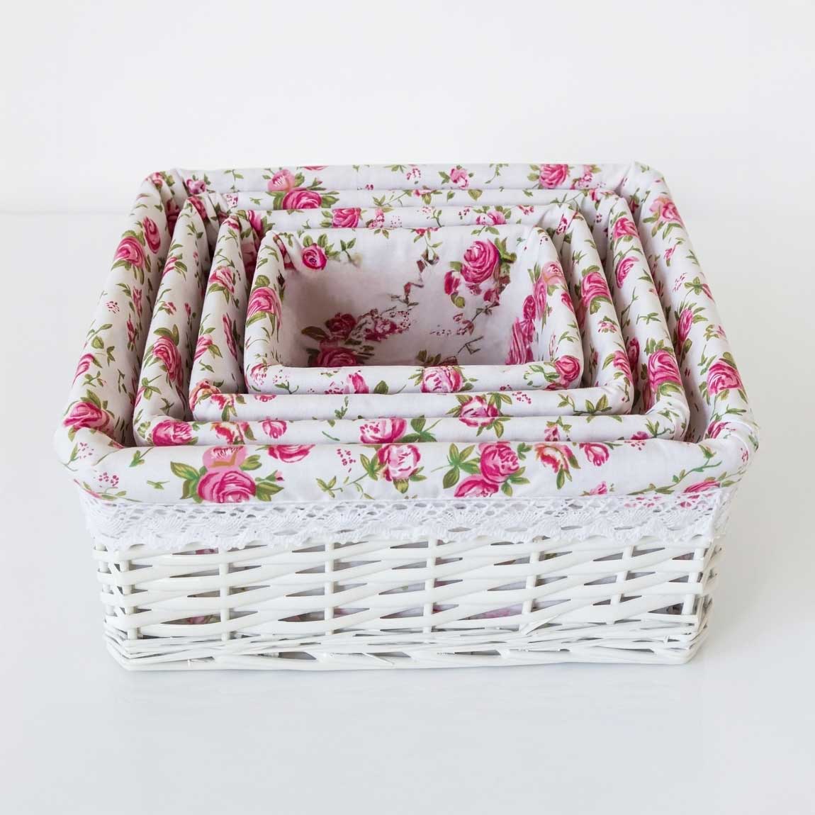 Panier en rotin blanc